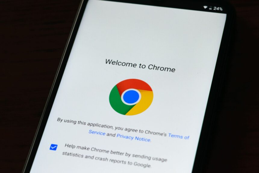 Why Google Chrome has a bad market share ?