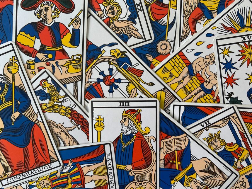 Happy New Year :                                  2009 Predictions and 2008 Recap