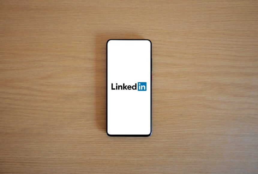 Linkedin Tools : Getting job and contract