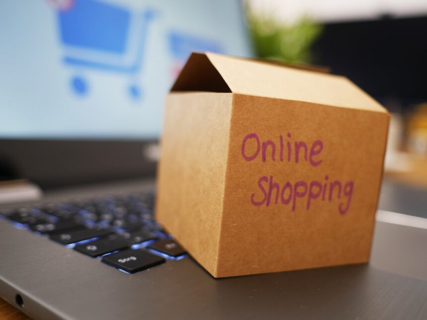 Amazon IT Moves to the Cloud