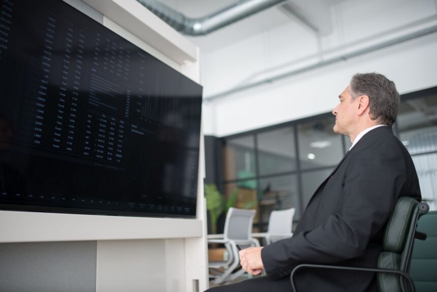 Supersize My Data! Watch Out Business Analytics