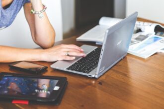 Connectivity Disrupting Traditional Models: Online Peer to Peer Commerce