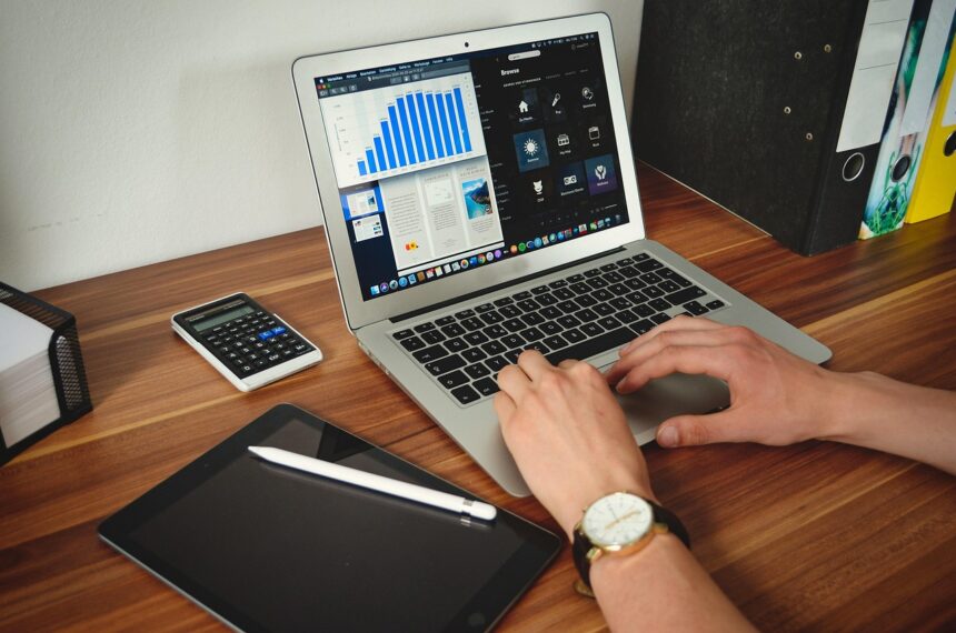 10 reasons why a grad student should use R