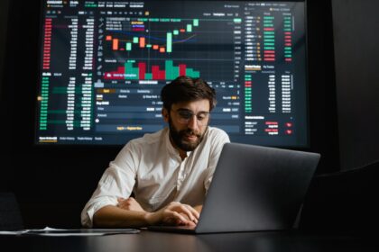 How to Become a Data Analyst