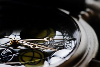 How to Access 100M Time Series in R in Under 60 Seconds