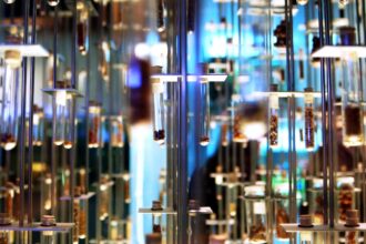 Applying Data Analytics to Customer Experience and Service on Social Media