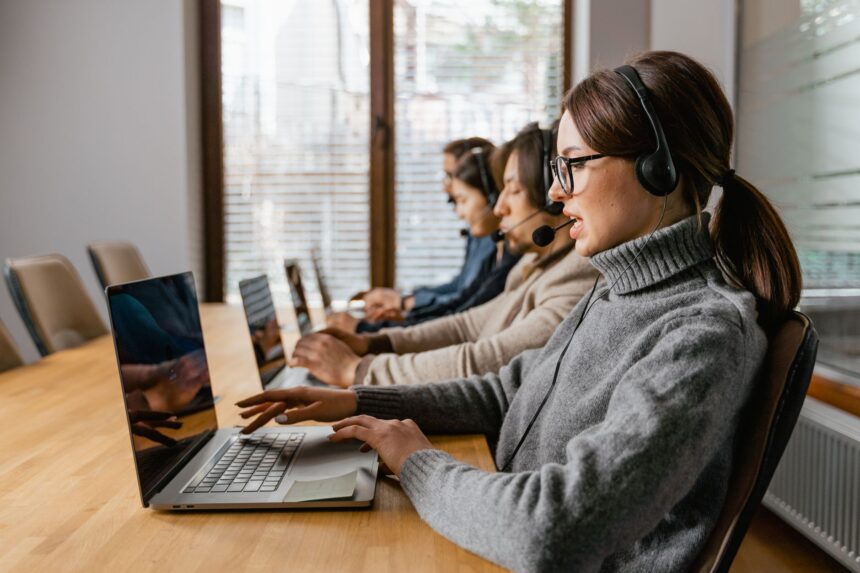 Reaching The Social Customer: New Tools, New Strategies - Webinar from Social Media Today