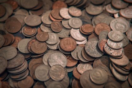 Game Analytics: Platform Trends, Monetization and Player Value in Social Games
