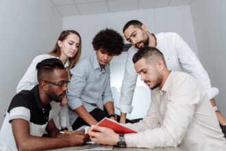 The Pros and Cons of Collaborative Data Modeling