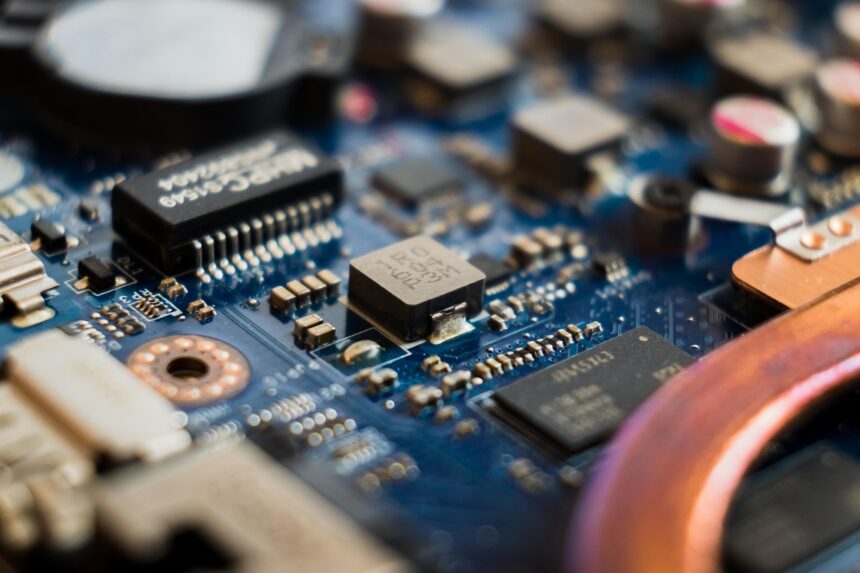 DIY Culture: Should Non-IT Employees Be Compensated for Building Apps?