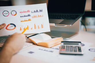 Board of Directors’ Dashboards – Navigation or naiveté?