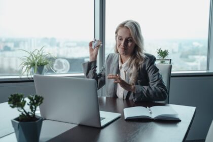 Even More Ridiculous IT Service Desk Requests [INFOGRAPHIC]