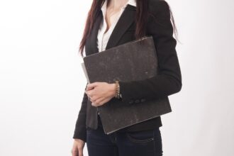Managing Details in Long-Range Planning