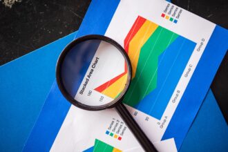 Naming and Classifying: Text Analysis Vs. Text Analytics
