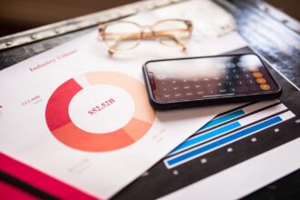 The Art of Telling a Story in Analytics