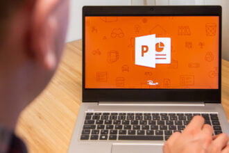 using AI to make PowerPoint presentations